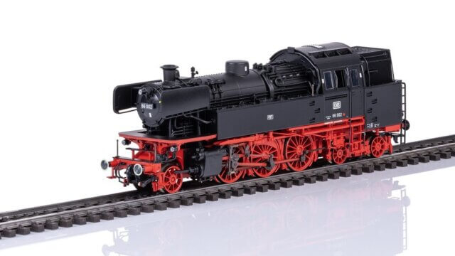 Trix T25660 — DB Steam 66 002 Era III