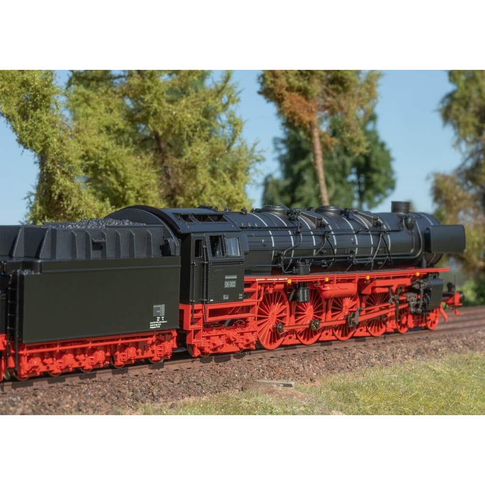 Trix T25061 — Dampflok BR 06 DB - Image 4
